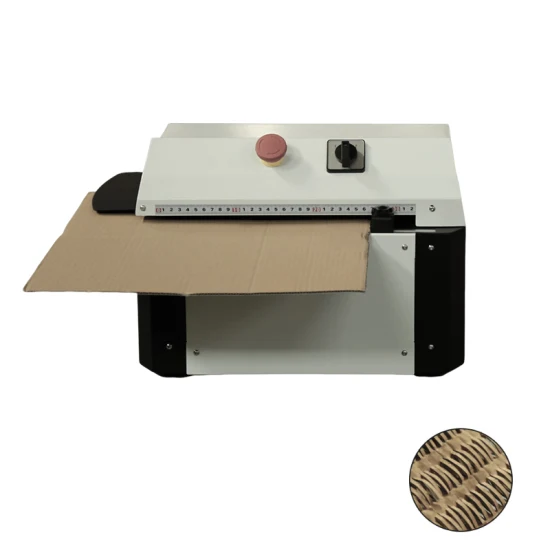 Industrielle Herstellung von Recycling-Pads, die expandierende Papierkissenmaschine und Wellpappe-Schredder schneiden